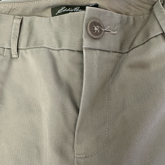 Women’s Eddie Bauer Mercer Fit wrinkle resistant pants. Size 2. - Picture 4 of 11